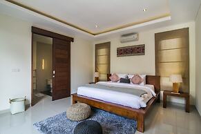 MariJo Villa