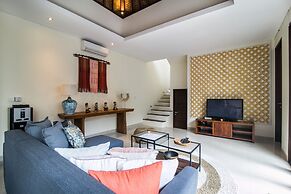 MariJo Villa