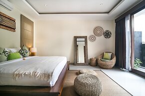 MariJo Villa