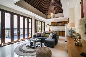 MariJo Villa