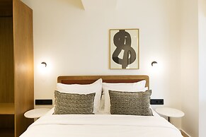 Noa Hotel