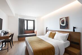 Noa Hotel