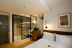 Noa Hotel