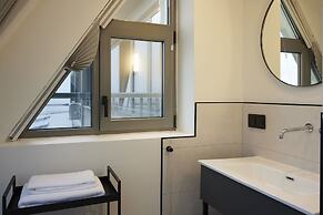 Noa Hotel