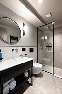 Noa Hotel
