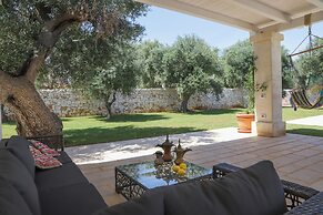 TD Villa Ricchiari  | Design Villa with Heated Pool