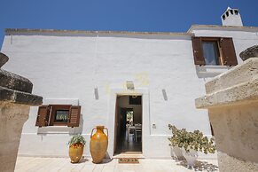 TD Villa Ricchiari  | Design Villa with Heated Pool