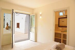TD Villa Ricchiari  | Design Villa with Heated Pool
