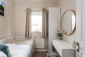Fewster Way Townhouse