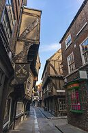 Fewster Way Townhouse
