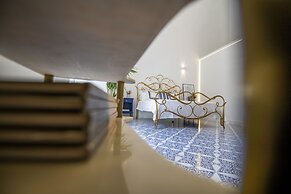 Crudo Home