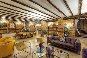 Papazlikhan Hotel