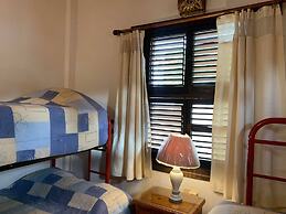 Bungalows Villas Firanda