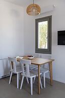 Kymo Luxury Suites Paros