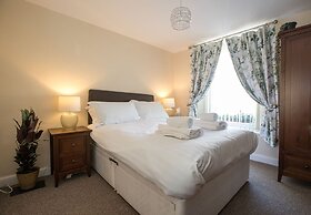 The Royal Oak Hotel
