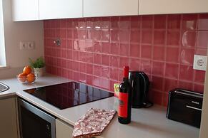 Cardeal Suites & Apartments