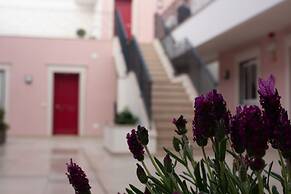 Cardeal Suites & Apartments
