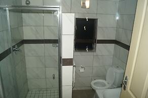 Miraton Eastgate Suites