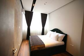Lunii 6 Apartments
