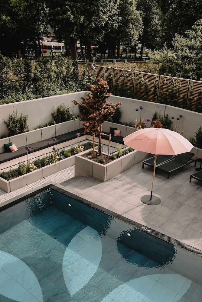 Amrai Suites