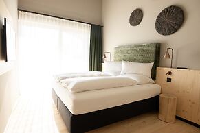 Amrai Suites