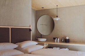 Amrai Suites