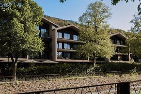 Amrai Suites