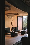 Amrai Suites