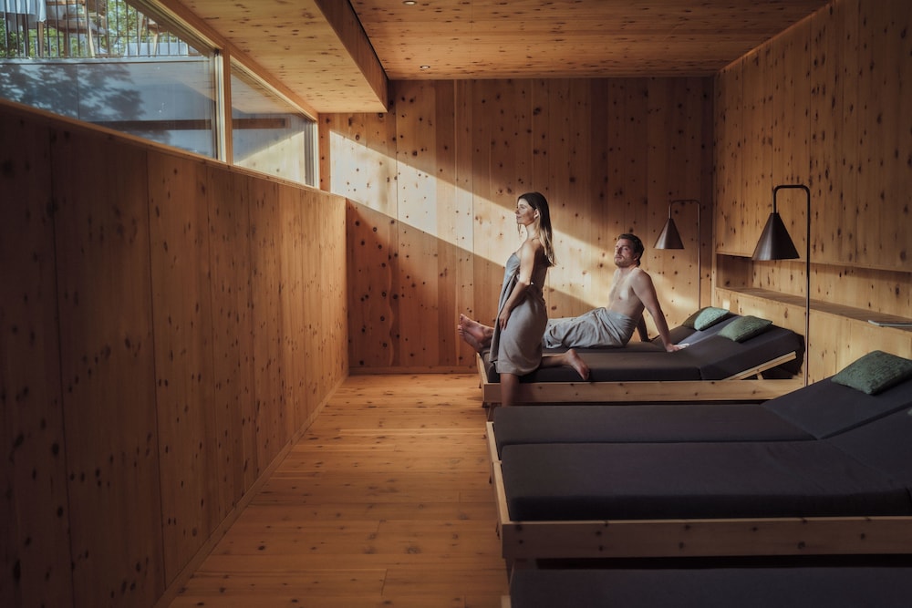 Amrai Suites