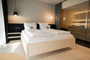 Amrai Suites