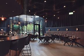 Amrai Suites