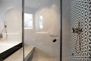 Amrai Suites