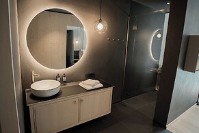 Amrai Suites