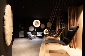Amrai Suites