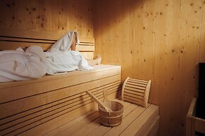 Amrai Suites