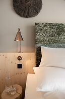 Amrai Suites