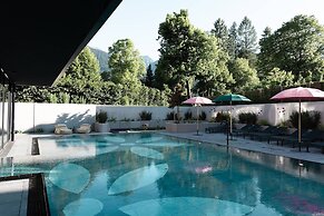 Amrai Suites