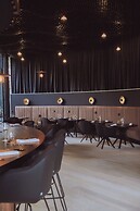 Amrai Suites