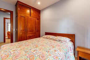 2 Bedroom Ocean-View Condo with Pool