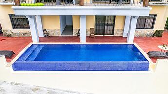 2 Bedroom Ocean-View Condo with Pool