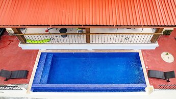 2 Bedroom Ocean-View Condo with Pool