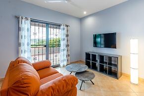 2 Bedroom Ocean-View Condo with Pool