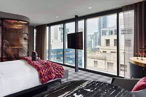 W Melbourne
