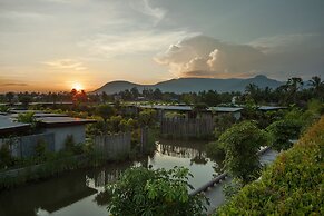 Amber Kampot