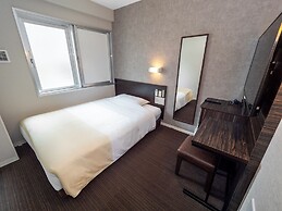 Super Hotel JR Shin-Osaka Higashiguchi