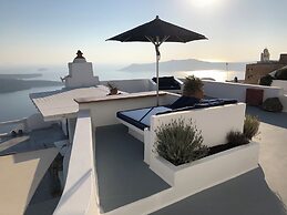 Altana Heritage Suites