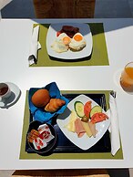 Miroes Suites