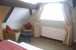 The Radnorshire Arms Hotel