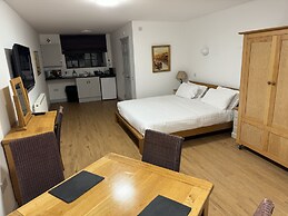 The Radnorshire Arms Hotel