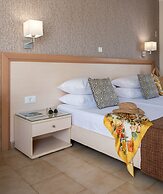 Dedalos Hotel